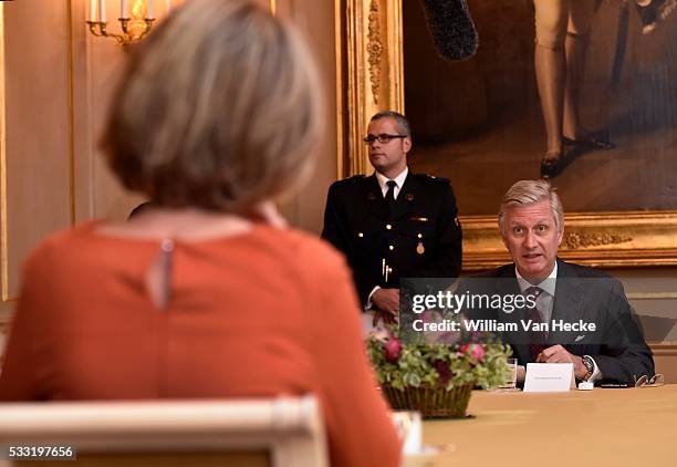 - Le Roi Philippe et la Reine Mathilde président une réunion de travail avec des personnes actives dans l'intégration sociale, la prévention de la...