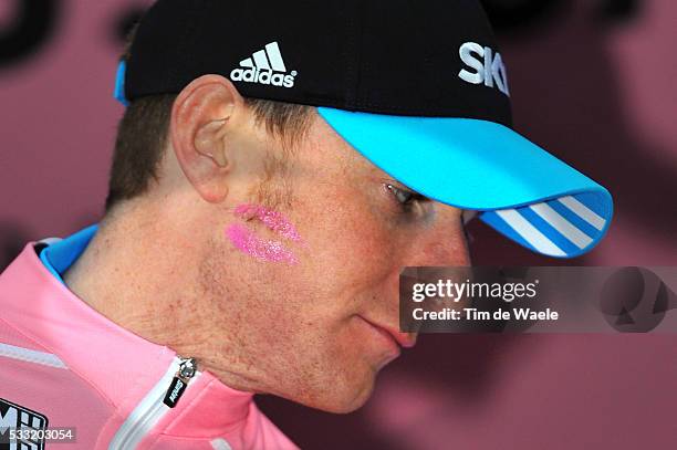 93th Giro d'Italia 2010 / Stage 1 Podium / Bradley WIGGINS Pink Jersey / Celebration Joie Vreugde / Illustration Illustratie Kiss Bisous Kus /...