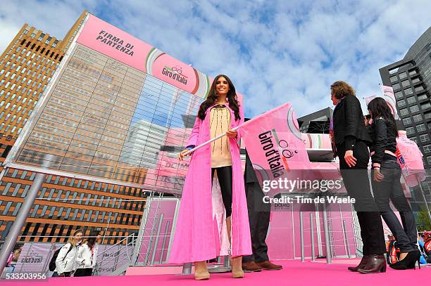 93th Giro d'Italia 2010 / Stage 3 Yolanthe CABAU van KASBERGEN ( Future wife Wesley SNIJDER / Amsterdam - Middelburg / Tour of Italy / Ronde van...