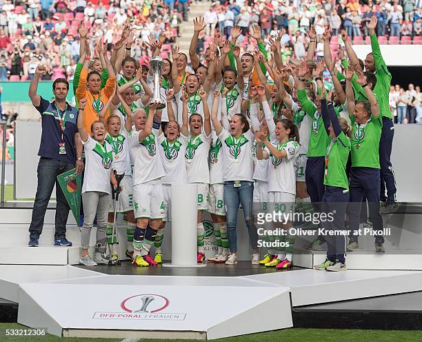 The VFL Wolfsburg raise the DFB cup after the game at Rhein Energie Stadion during the Women's DFB Cup Final 2016 match between SC Sand and VFL...
