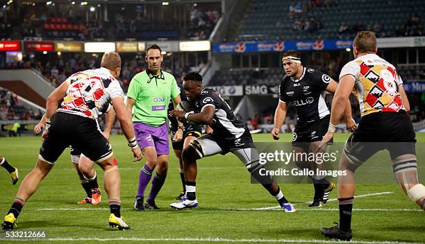 Lubabalo Mthembu of the Cell C Sharks during the round 13 Super Rugby match between Cell C Sharks and Southern Kings at Growthpoint Kings Park on May...