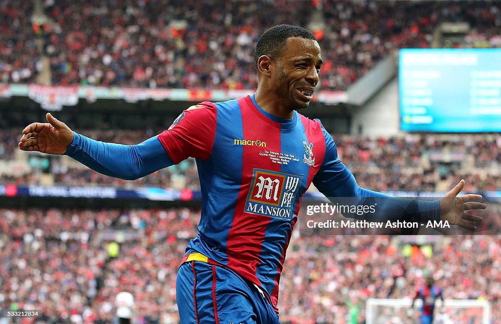 Manchester United v Crystal Palace - The Emirates FA Cup Final