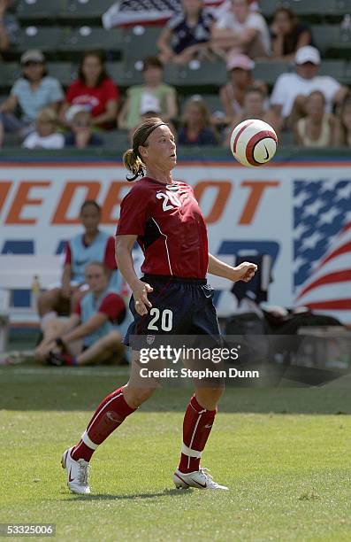 Abby Wambach of USA controls the ball during their women's international friendly match against Iceland at the Home Depot Center on July 24, 2005 in...