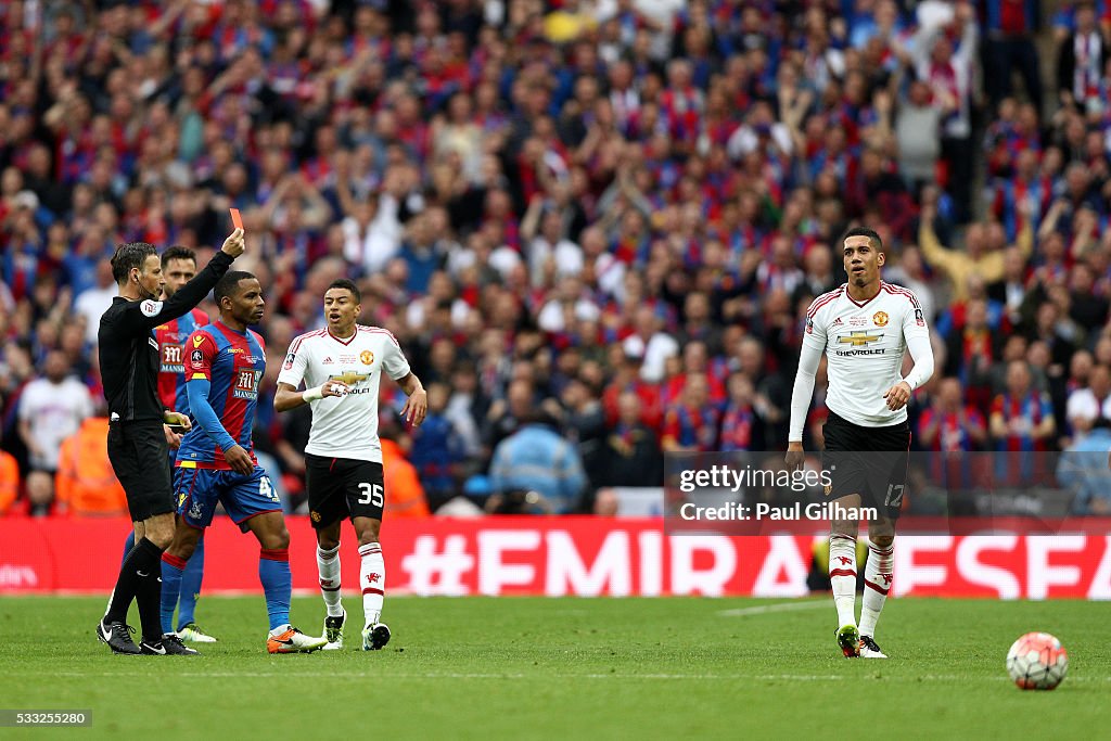 Manchester United v Crystal Palace - The Emirates FA Cup Final