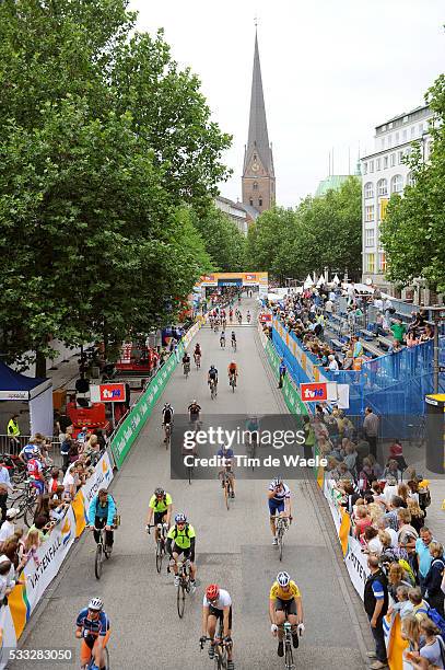 15th Vattenfall Cyclassics Hamburg 2010 Illustration Illustratie / Wieler tourists Toerist Amateur / Hamburg City Ville Stad / Peleton Peloton /...