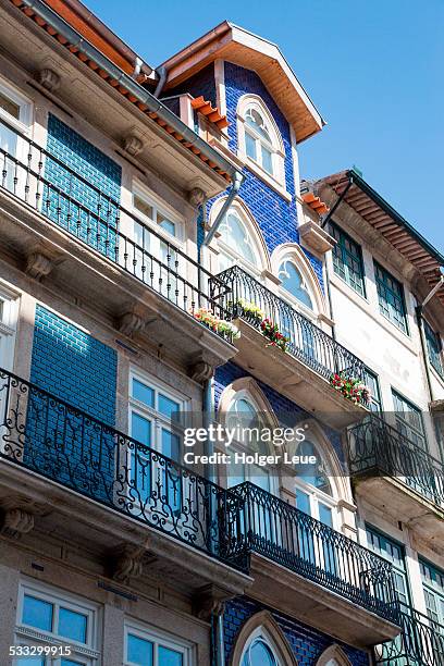 azulejo tiles on building wall - portugal tiles stock pictures, royalty-free photos & images