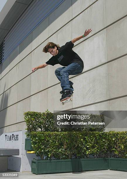 Elissa Steamer skates in the women's street competition at the ESPN X Games 11 on August 5, 2005 at Staples Center in Los Angeles, California.