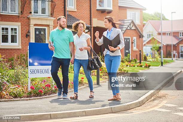 welcome to the neighbourhood - search new home stock pictures, royalty-free photos & images