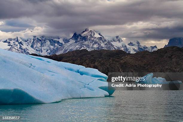 iceberg near upsala glacier - upsala glacier stock pictures, royalty-free photos & images
