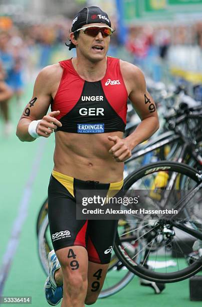 Daniel Unger of Germany competes the Holsten City Man Elite Triathlon on August 7, 2005 in Hamburg, Germany.