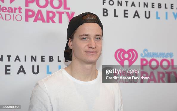 IHeartRadio Summer Pool Party 2016 - Red Carpet IHeartRadio Summer Pool Party 2016 - Red Carpet