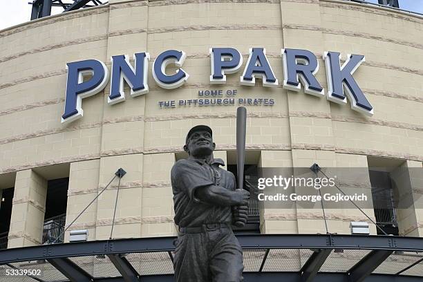 Statue of Pittsburgh Pirates Hall of Fame shortstop Honus Wagner greets fans as they enter PNC Park for a game between the Los Angeles Dodgers and...