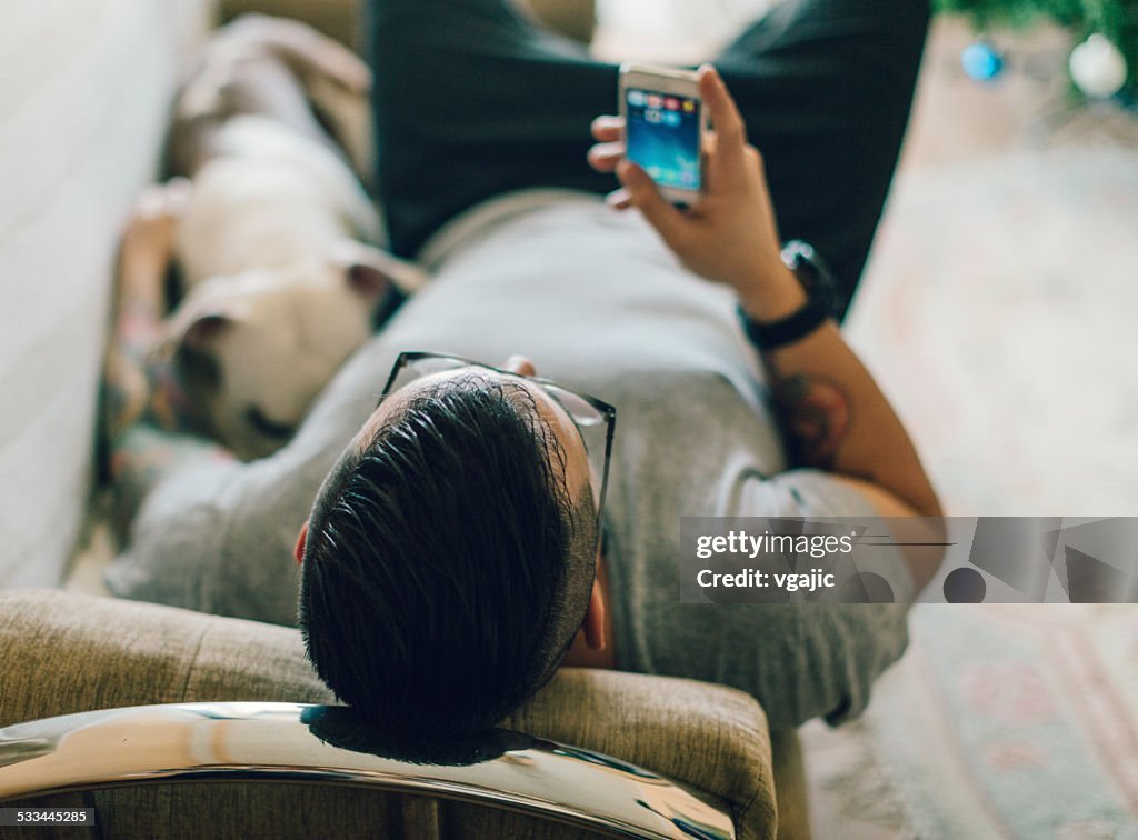 Mann mit Hund SMS.