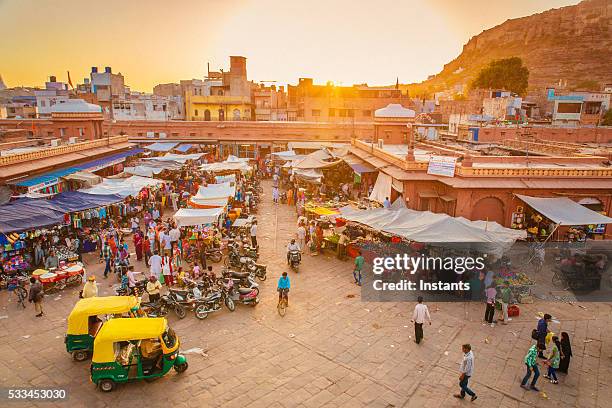 jodhpur mercado - rickshaw fotografías e imágenes de stock