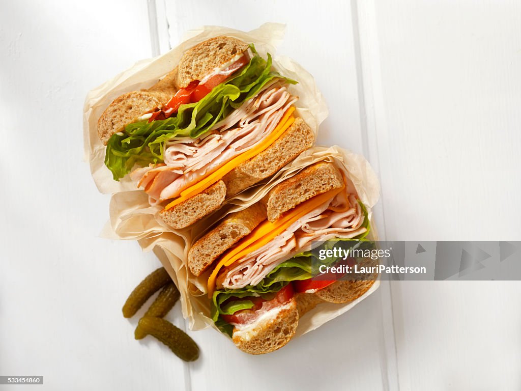 Deli Style Turkey Bagel Sandwich