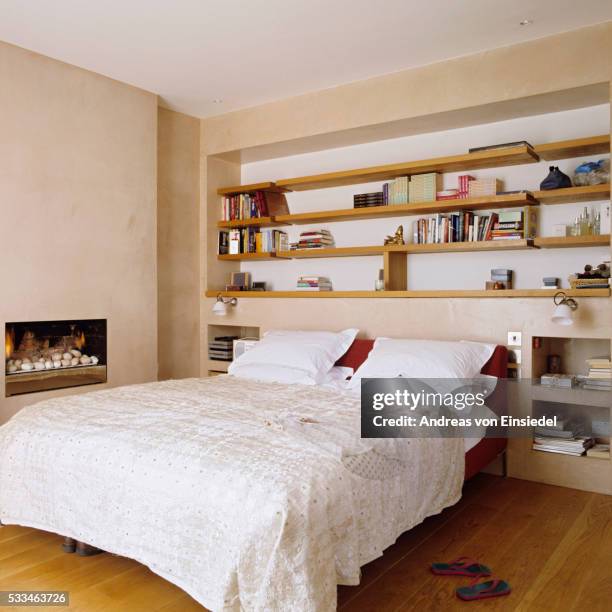 london conversion - bedroom stock pictures, royalty-free photos & images