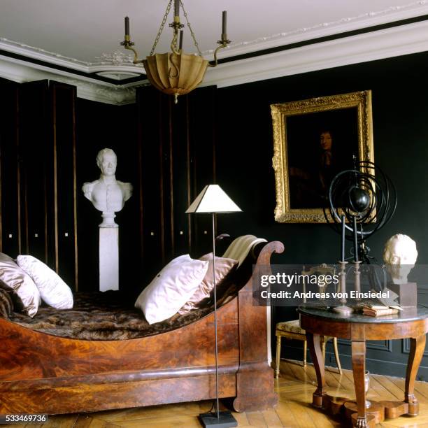 1940s Interior Design Photos and Premium High Res Pictures - Getty Images