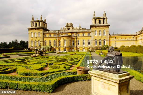 blenheim palace, oxfordshire, uk - blenheim palace stock pictures, royalty-free photos & images