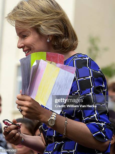 - La Reine Mathilde visite le Relais Social du Pays de Liège , un réseau qui aide toute personne en détresse sociale à Liège - Koningin Mathilde...