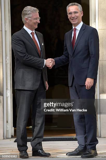 - Le Roi Philippe reçoit Jens Stoltenberg, nouveau Secrétaire-général de lOTAN, au Palais de Bruxelles - Koning Filip ontvangt de nieuwe...