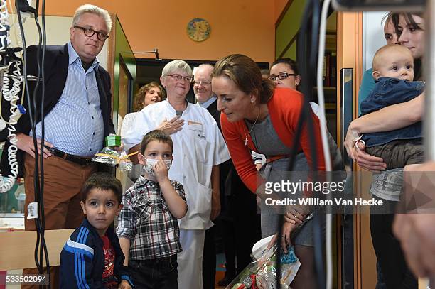 - Le Prince Laurent et la Princesse Claire assistent à la célébration du 30ème anniversaire de l'ouverture du Service universitaire de pédiatrie du...