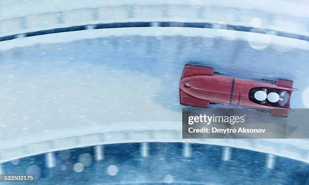 bobsleigh team - bobsleigh stockfoto's en -beelden