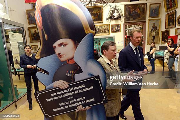 - Le Grand Duc Henri de Luxembourg visite l'Exposition "14-18, c'est notre Histoire" Musée de l'Armée - Bezoek van Groot Hertog Henri van Luxemburg...