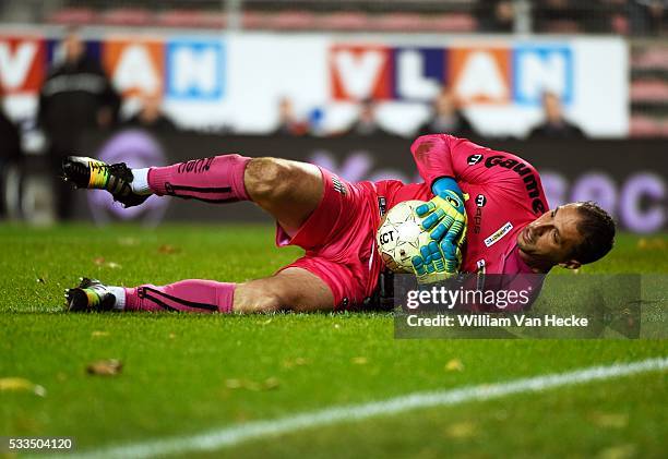 Goalkeeper Nicolas Penneteau of Charleroi pictured during the Jupiler Pro league match between RCS Charleroi and Club Brugge K.V on 02 november 2014...