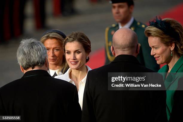 - Le Roi Philippe et la Reine Mathilde accueillent le Roi Felipe et la Reine Letitia d'Espagne au Palais de Bruxelles à l'occasion de leur visite...