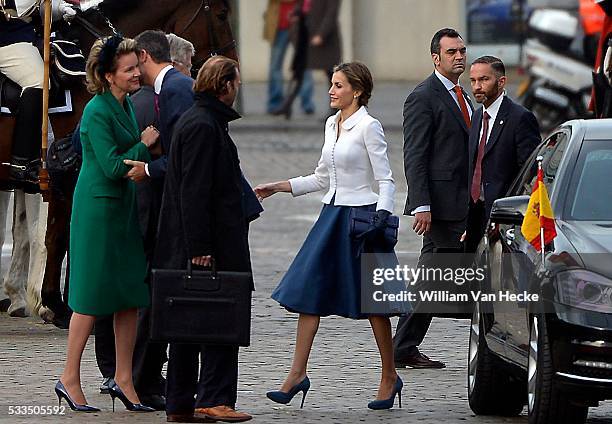 - Le Roi Philippe et la Reine Mathilde accueillent le Roi Felipe et la Reine Letitia d'Espagne au Palais de Bruxelles à l'occasion de leur visite...