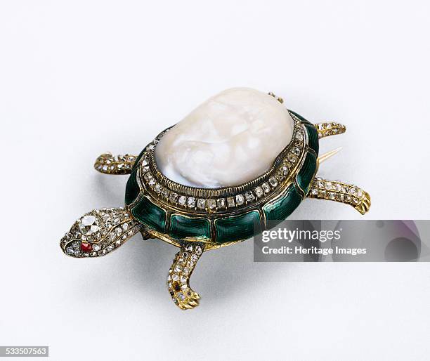 Brooch, Third Quarter of 19th cen. Found in the collection of State United Museum Centre in the Kremlin, Moscow.