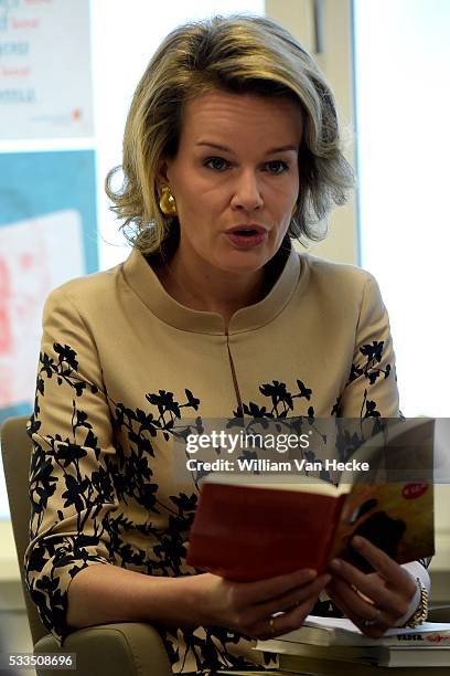 - La Reine Mathilde participe à la semaine de lecture à haute voix haute organisée par la "Stichting Lezen" au Centre de soins pour bénéficiaires...