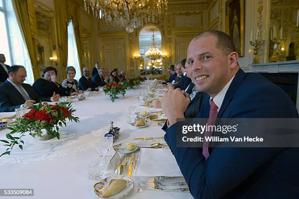 - Le Roi Philippe et la Reine Mathilde reçoivent les membres du Gouvernement fédéral Michel Ier à déjeuner au Palais de Bruxelles - De Koning en de...