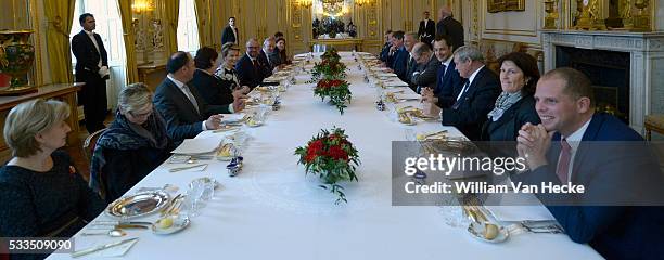 - Le Roi Philippe et la Reine Mathilde reçoivent les membres du Gouvernement fédéral Michel Ier à déjeuner au Palais de Bruxelles - De Koning en de...