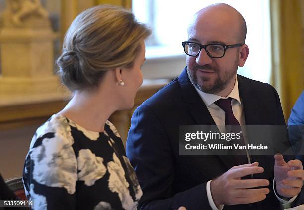 - Le Roi Philippe et la Reine Mathilde reçoivent les membres du Gouvernement fédéral Michel Ier à déjeuner au Palais de Bruxelles - De Koning en de...