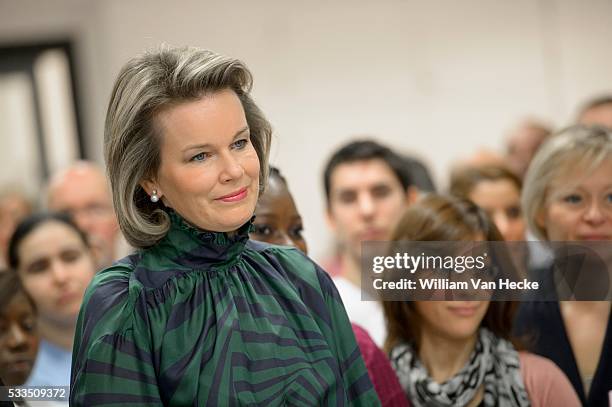 - La Reine Mathilde visite le Centre Médical d'Aide aux Victimes de l'Excision, CeMAViE asbl au CHU Saint Pierre à Bruxelles. Ce centre est une...