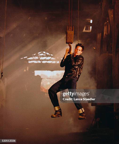 Keanu Reeves Rope Net Keanu Reeves 1997 Photos and Premium High Res Pictures - Getty Images