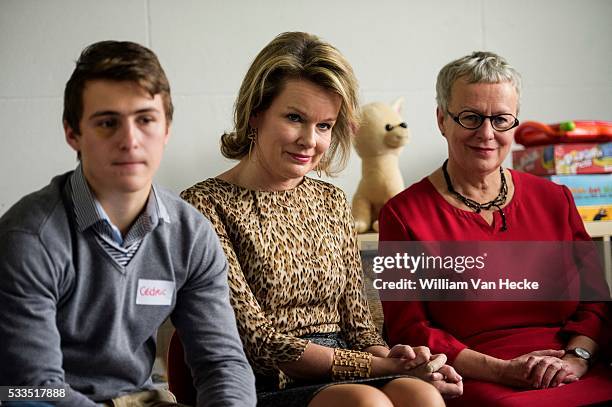 - La Reine Mathilde visite le CAW de Bruxelles. La Reine y participera à une réunion de travail présentant un aperçu des services offerts par le CAW...