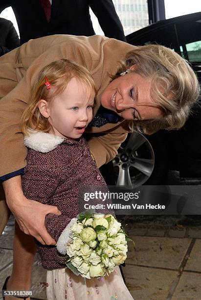 - La Princesse Astrid visite la nouvelle unité de soins d'attaque d'apoplexie de l'hôpital universitaire de Gand - Bezoek van Prinses Astrid aan de...