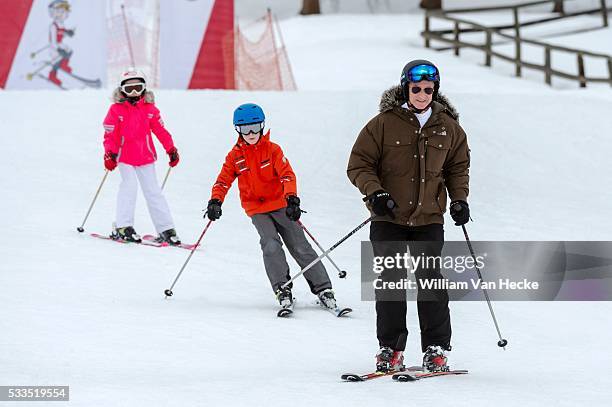 - Le Roi et la Reine et leurs enfants passent le congé de Carnaval à Verbier pour une semaine sportive et familiale. La Famille Royale est arrivée à...