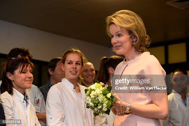 - Visite de la Reine Mathilde à l'Hôpital Militaire Reine Astrid à Neder-over-Heembeek. Elle y assiste à une présentation de l'évolution des missions...