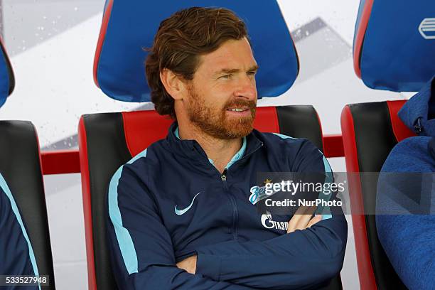 Zenit St. Petersburg head coach Andre Villas-Boas looks on during the Russian Football Premier League match between FC Dynamo Moscow and FC Zenit St....