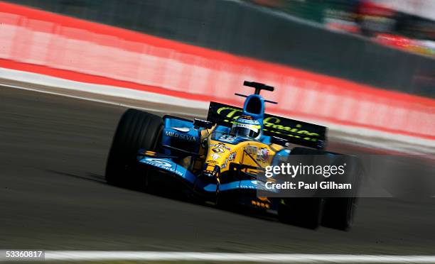 Giancarlo Fisichella of Italy and Renault during the Hungarian F1 Grand Prix at the Hungaroring on July 31, 2005 in Budapest, Hungary.