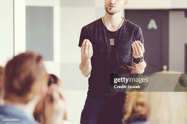 seminario para estudiantes - personal trainer fotografías e imágenes de stock