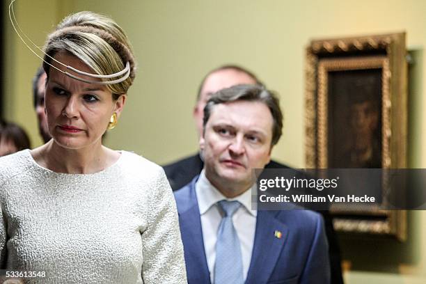 - Le Roi Philippe et la Reine Mathilde assistent à l'ouverture officielle de "Mons 2015, Capitale européenne de la Culture": visite au BAM...