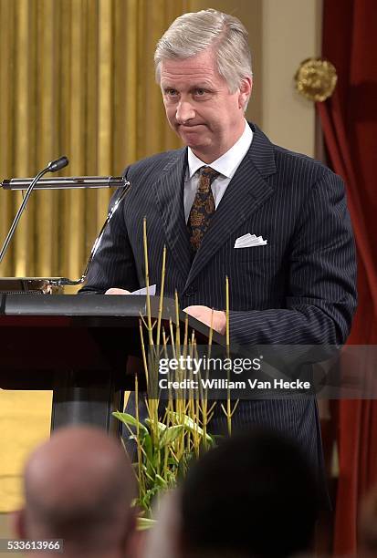 - Le Roi Philippe et la Reine Mathilde reçoivent, à l'occasion du Nouvel An, les principales autorités du pays - Koning Filip en Koningin Mathilde...