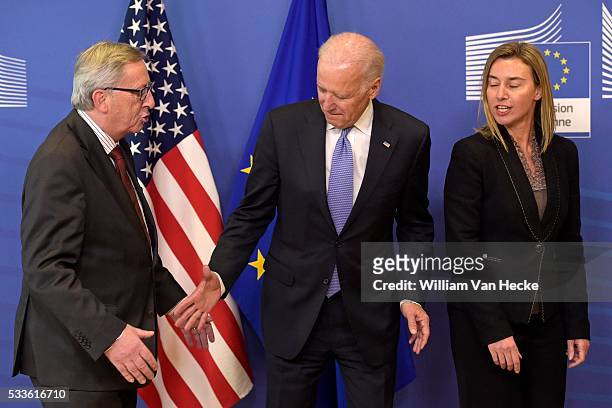 - Rencontre entre le président de la Commission Européenne Jean-Claude Juncker, Federica Mogherini et le Vice-Président des États Unis Joe Biden -...