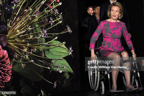 - La Reine Mathilde assiste à une table ronde avec des créateurs de mode et fait connaissance avec le projet Flanders Fashion Fuel initié par le...