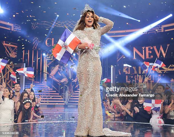 Clarissa Molina is crowned the winner during the "Nuestra Belleza Latina" Grand Finale at Univision Studios on May 22, 2016 in Miami, Florida.