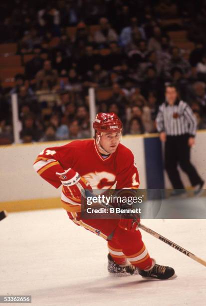 Swedish professional hockey player Kent Nilsson of the Calgary Flames plays in a road game against the Devils at Brendan Byrne Arena, East...